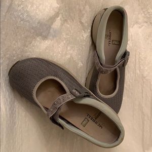 Merrell air cushion sneakers